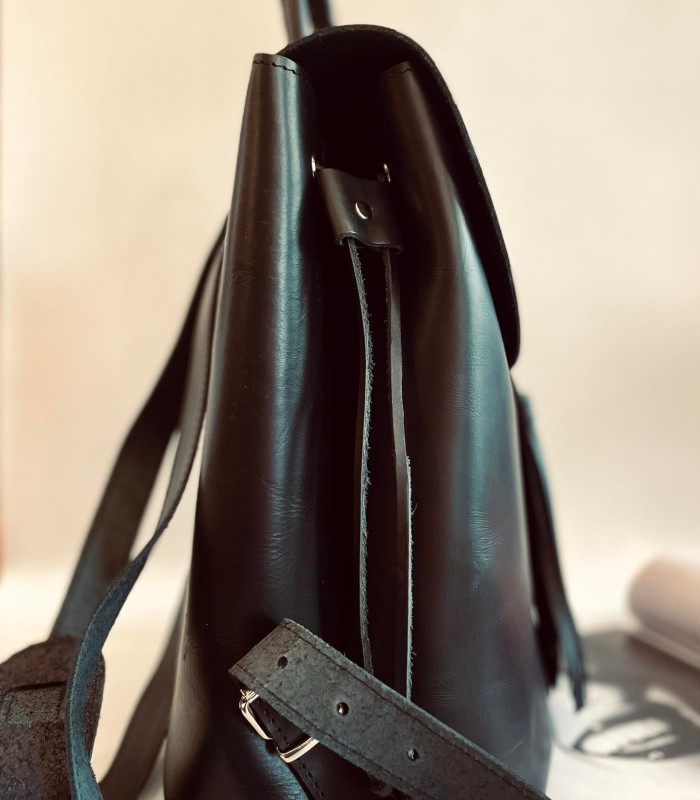 Γυναικεία Δερμάτινη Τσάντα Πλάτης με λεπτομέρεια Πλεξούδα